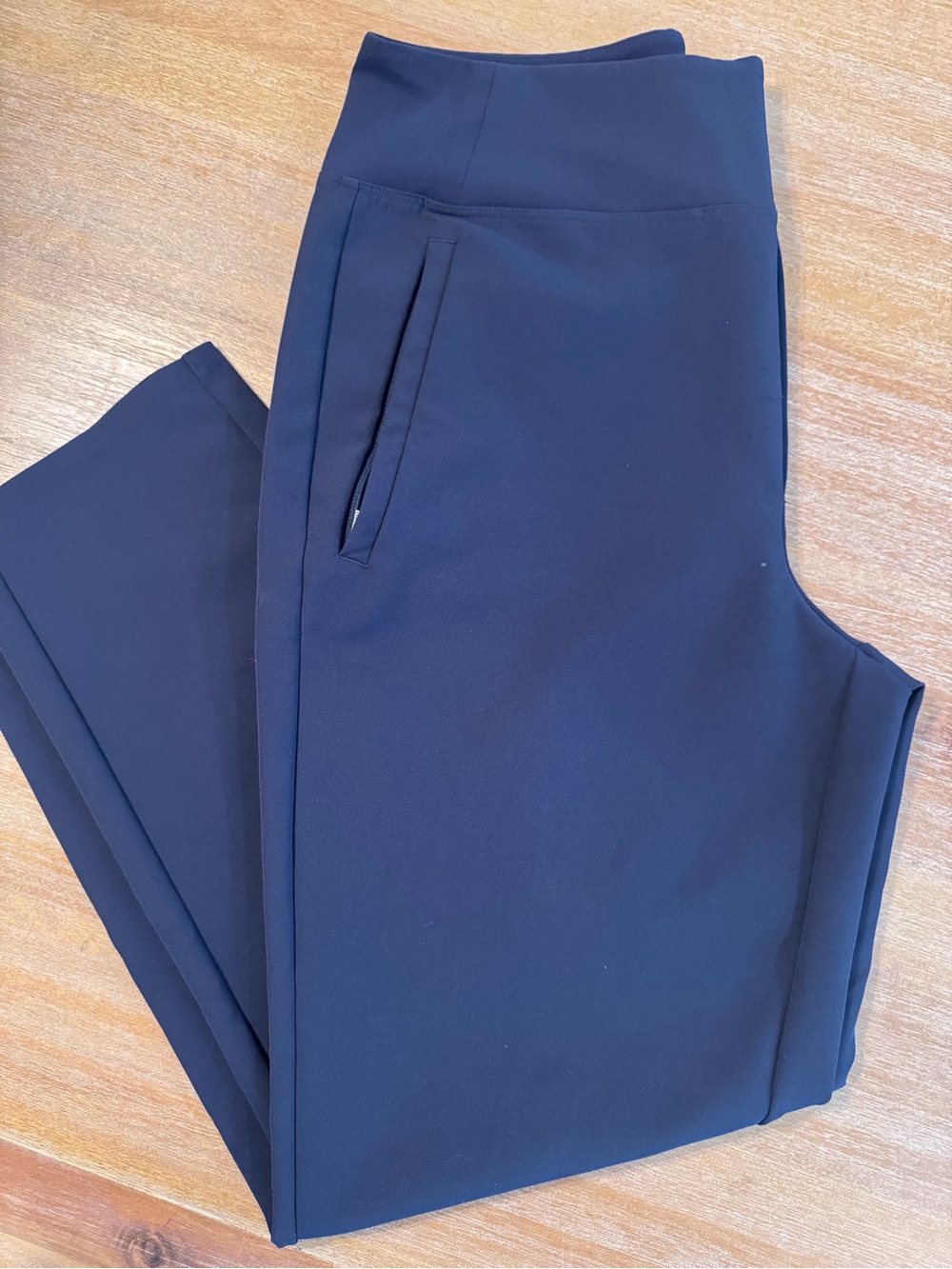 Athleta Navy Cropped Performance Pants